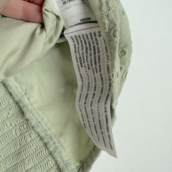 Hollister Puff Sleeve Smocked Eyelet Crop Top Sage Green Size Small S EUC - Picture 6 of 9